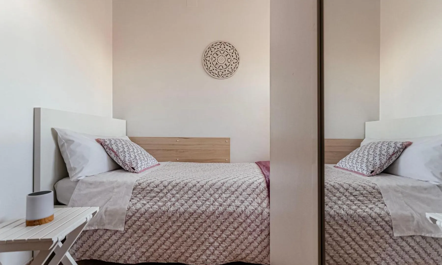 Apartamento Orient en Palamós tercera línea de mar España