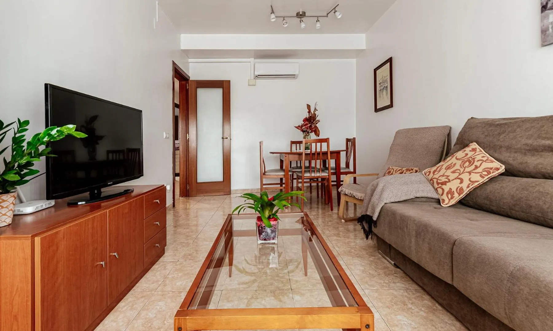 Apartamento Orient en Palamós tercera línea de mar 0*,  España