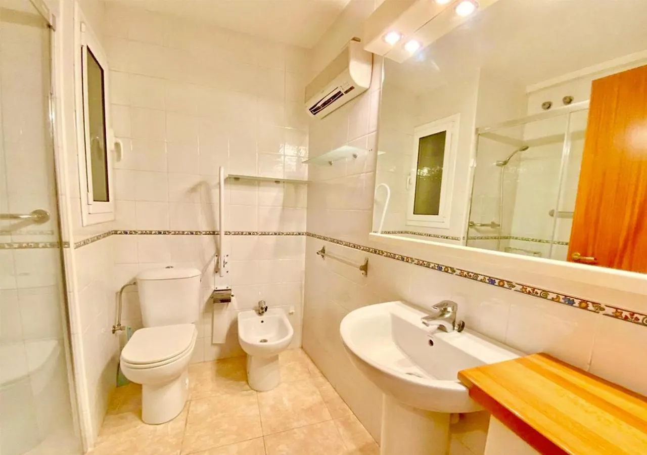 Apartament Apartamento Orient En Palamos Tercera Linea De Mar